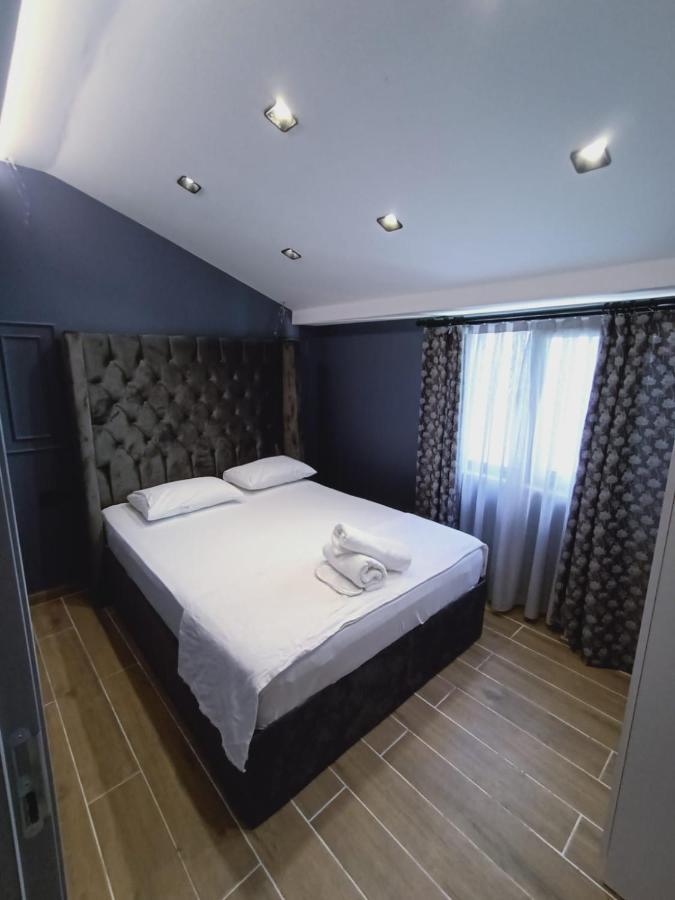 Hola Suites Hotel de apartamente *