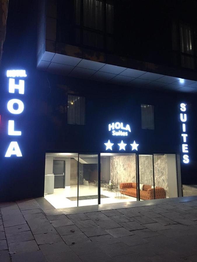 Hola Suites Hotel de apartamente *